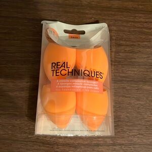 Real technique beauty sponges